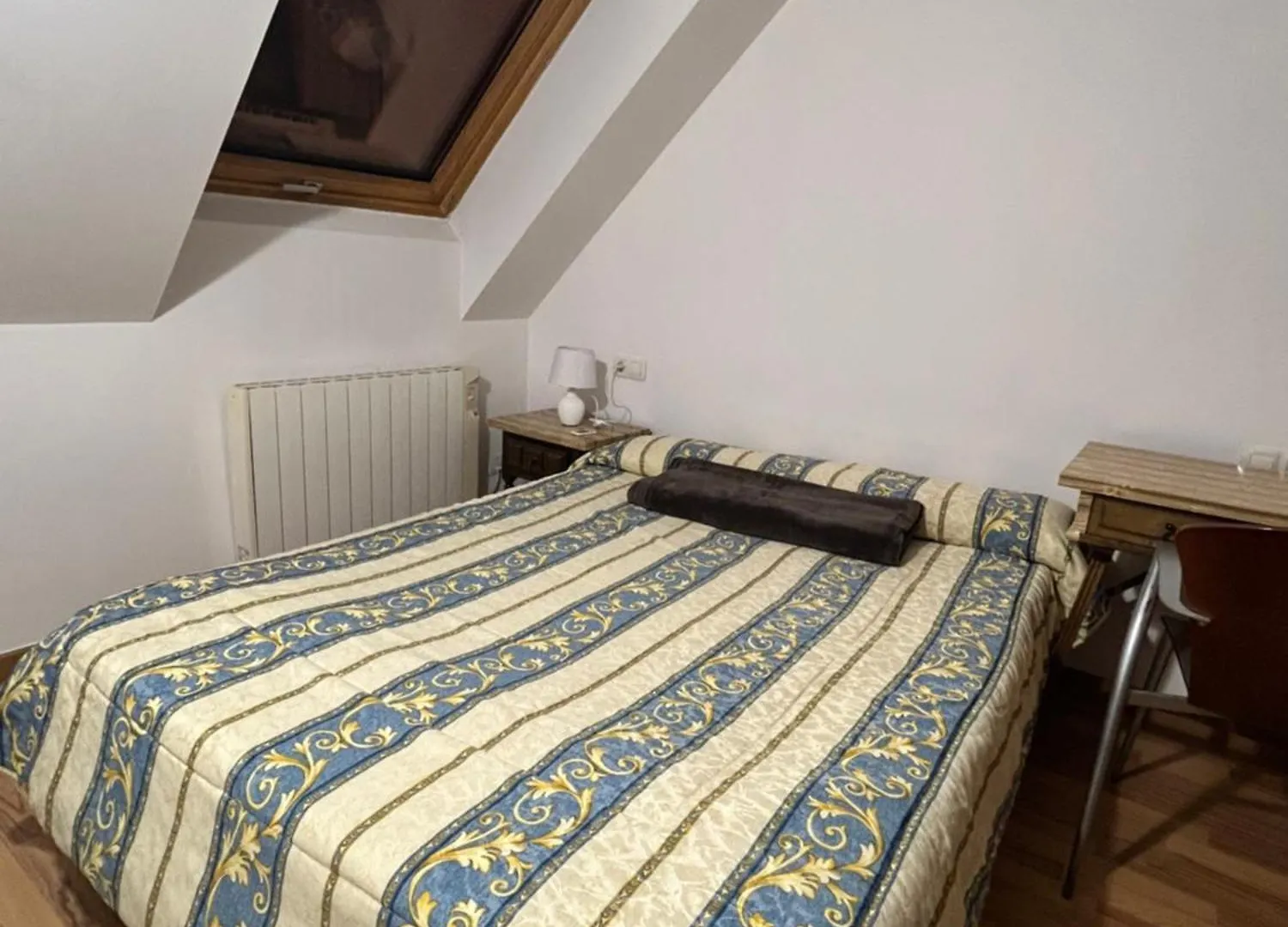 Habitacion En Piso Compartido Chambre En Colocation Room In Shared Flat 帕斯底拉卡萨
