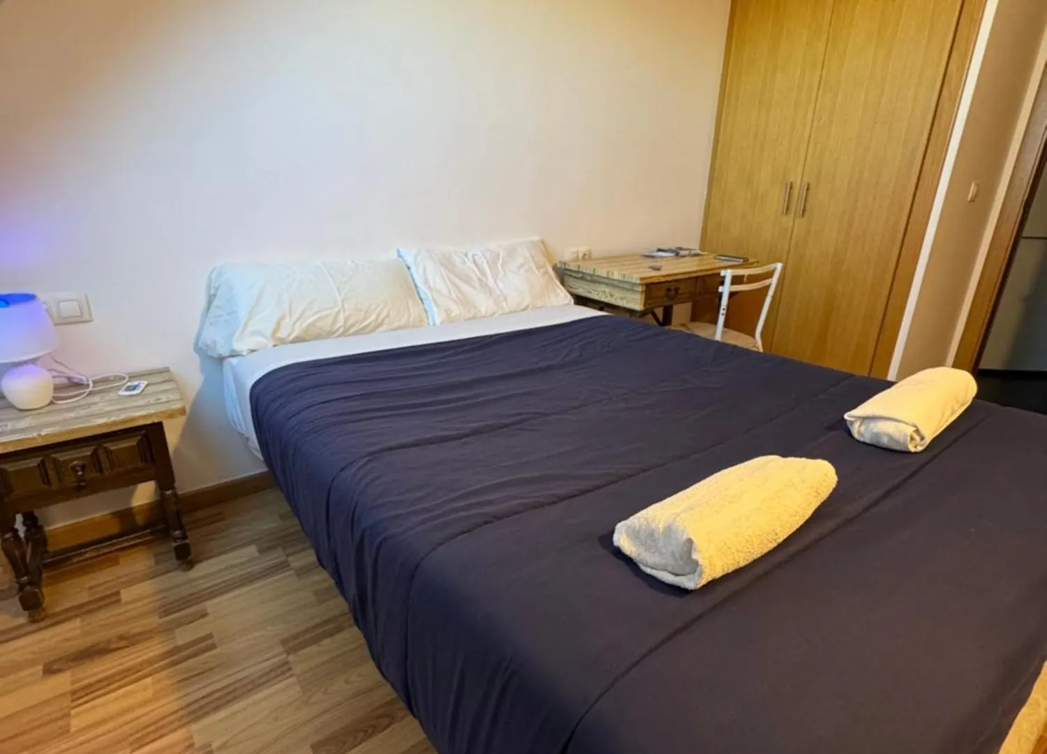 Habitacion En Piso Compartido Chambre En Colocation Room In Shared Flat 帕斯底拉卡萨